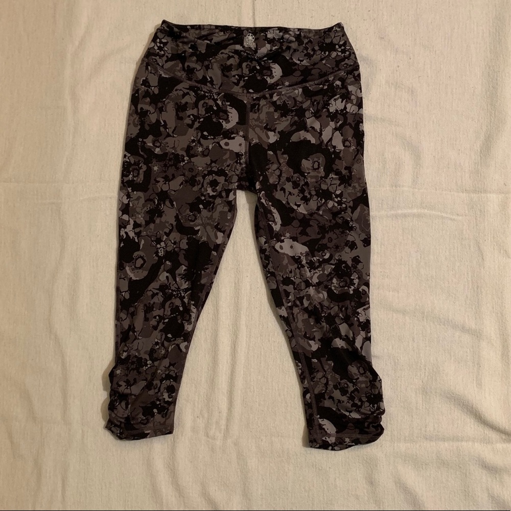 Gaiam Capri Leggings